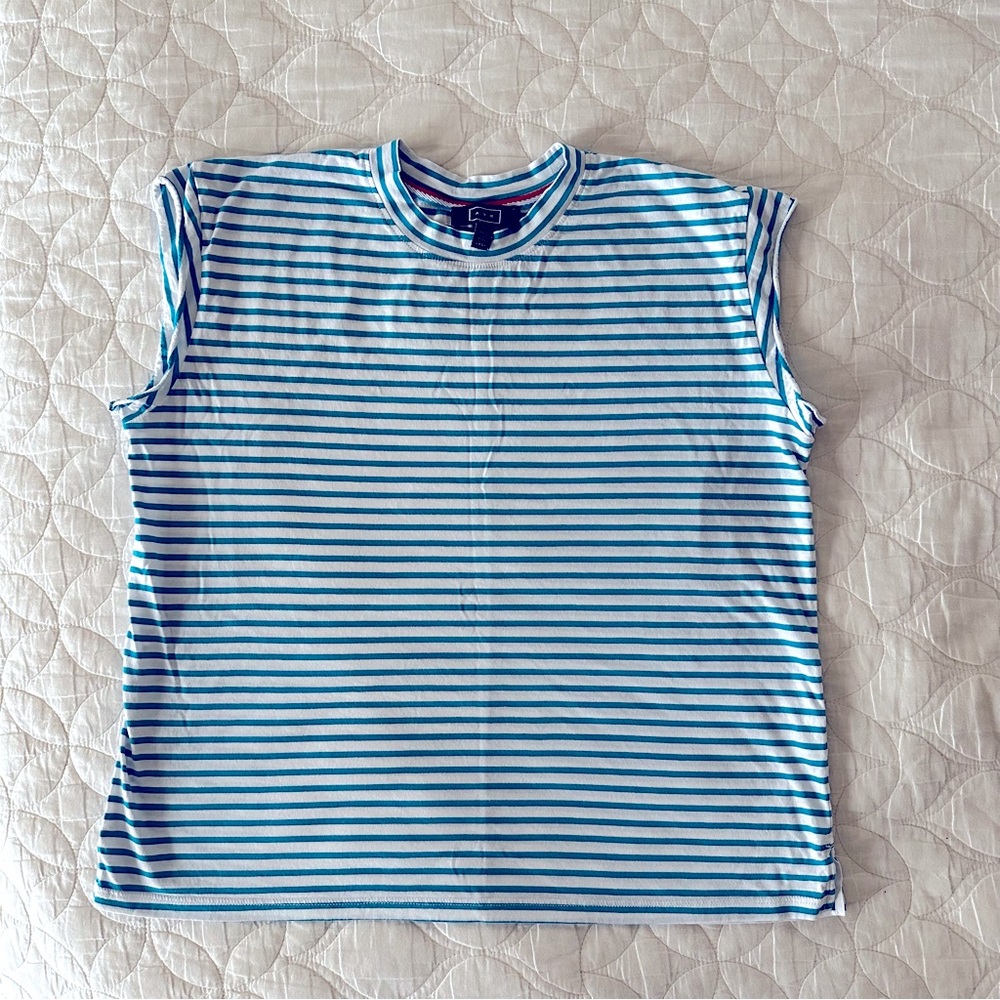 AYR Muscle Tee